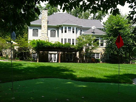 golf green/lower patio