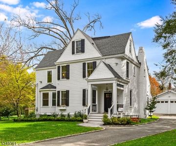 16 The Crescent, Millburn, NJ, 07078