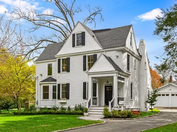 16 The Crescent, Millburn Twp., NJ 07078