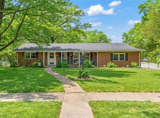 1437 Ruth Dr, Saint Louis, MO 63122