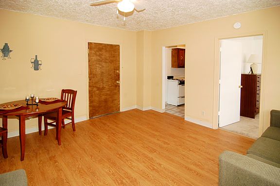 5th image of 3106 Dodge St APT 215