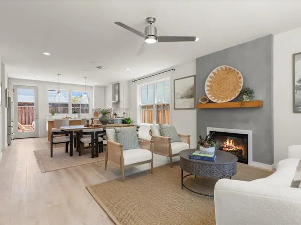 103 Staggi Ln, Soquel, CA 95073