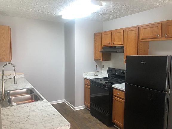 4th image of 1011 Overlook St