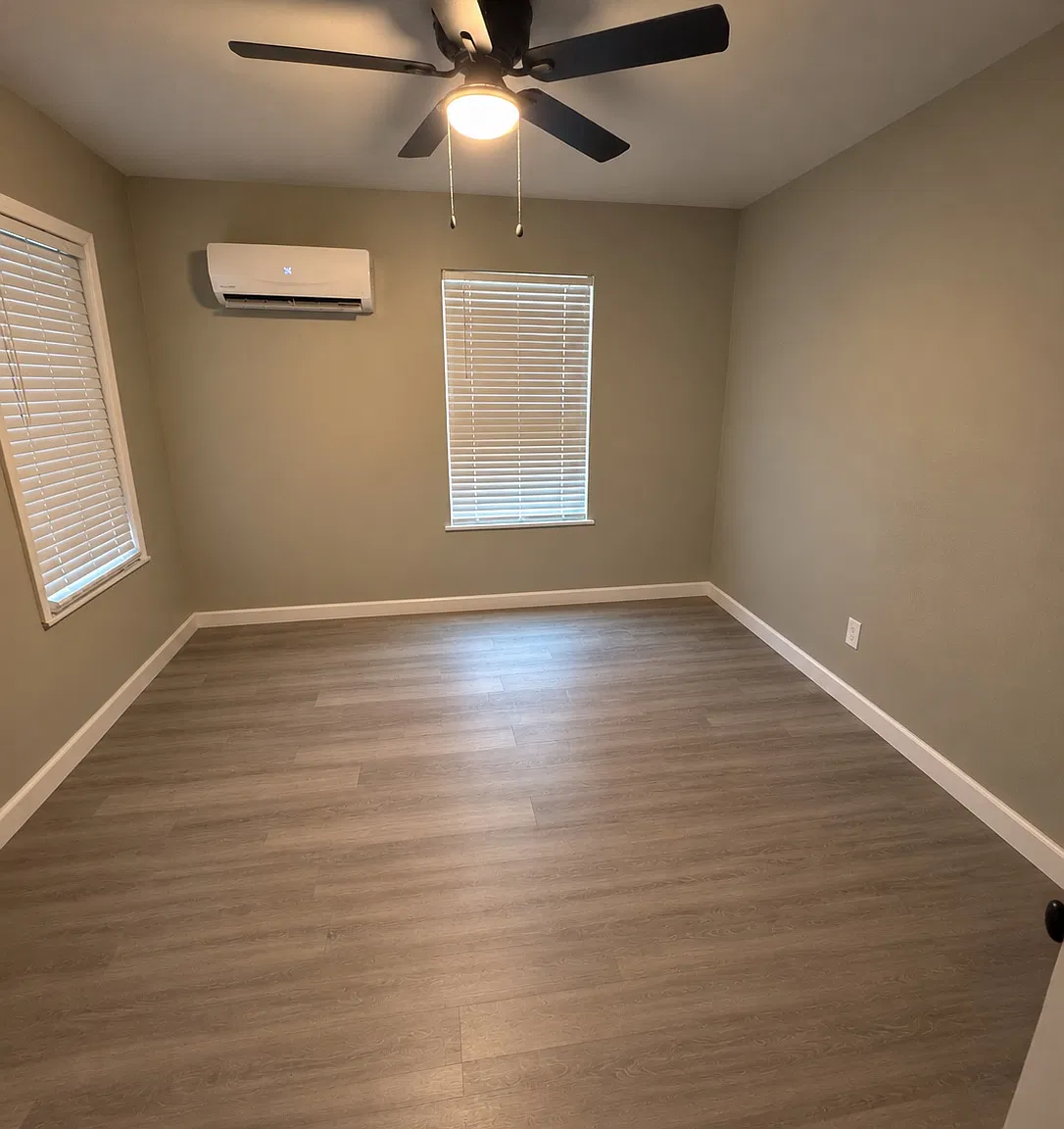 3 bed, 1124 sqft, $1,549 — Photo 4