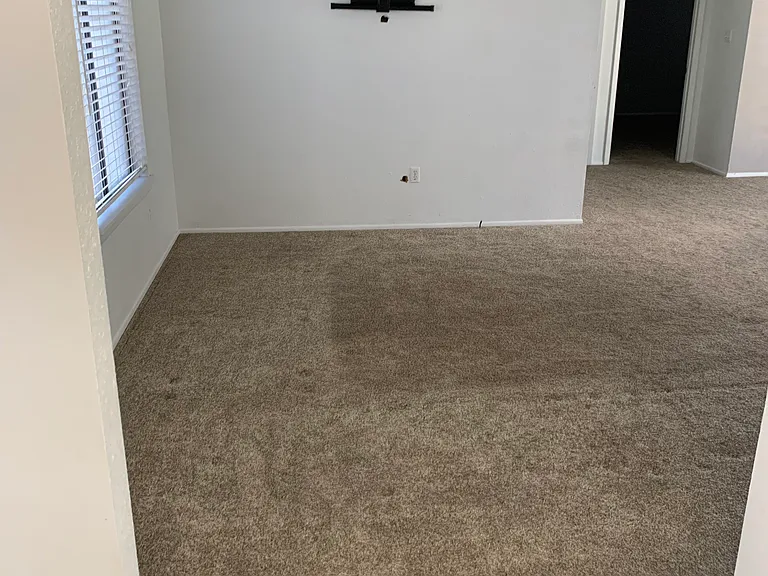 1401 Zuni Pl — Photo 4