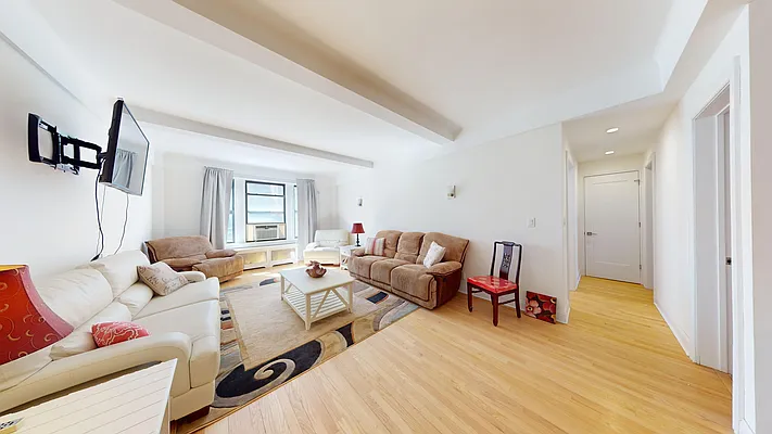 Rented by Bond New York | media 1