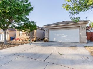 7658 N Santa Fe Ave, Fresno, CA 93722