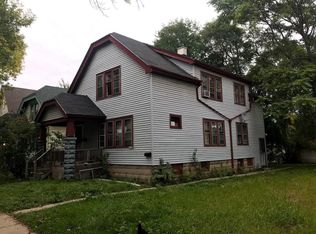 3260 N 34th St, Milwaukee, WI 53216