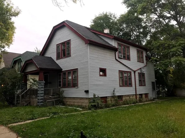 3260 N 34th St, Milwaukee, WI 53216