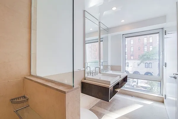 Rented by Manhattan Miami Real Estate | media 15