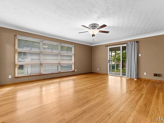 3rd image of 414 S 23rd St