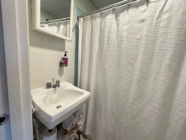 13 Charter St #4F — Photo 11