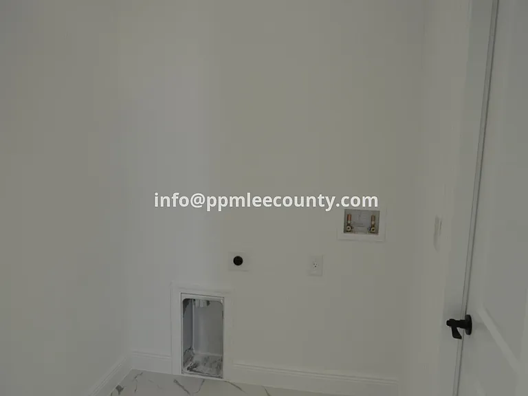 2611 Carol Pl — Photo 21