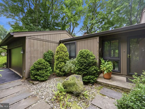 11501 Brandy Hall Ln, Gaithersburg, MD 20878