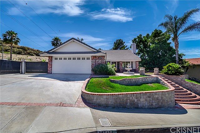 1st image of 28545 Tamarack Ln