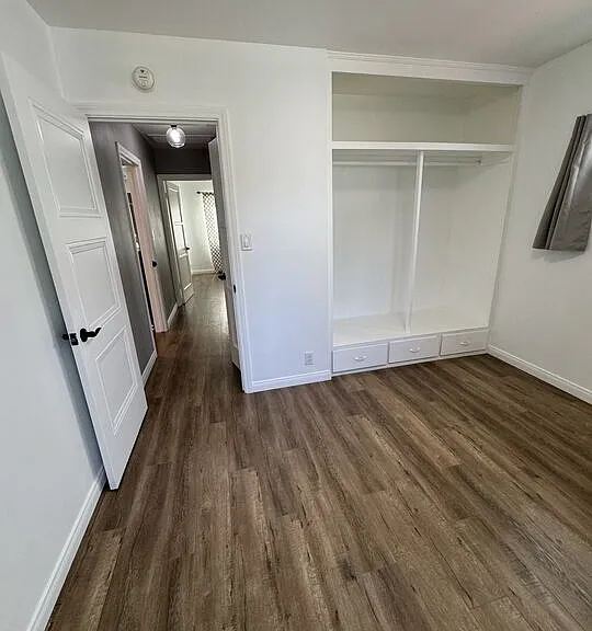 446 N California St — Photo 24