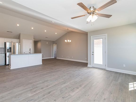 4th image of 310 Binnacle Ct