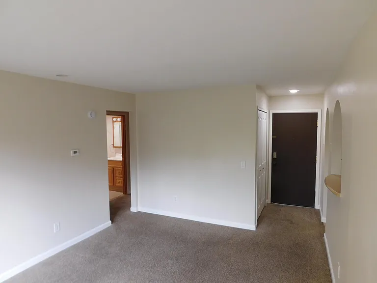 32005 W Twelve Mile Rd #206 — Photo 11