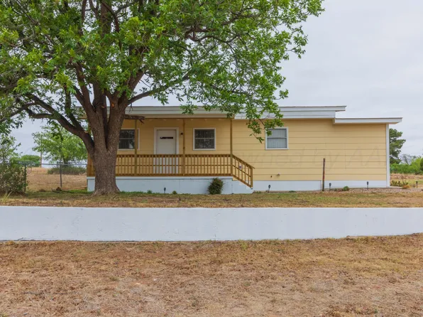110 Dawn Dr, Howardwick, TX 79226