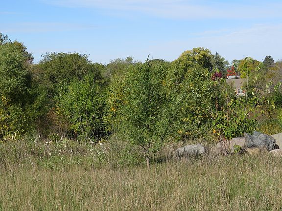2nd image of N3070 Drumlin Dr