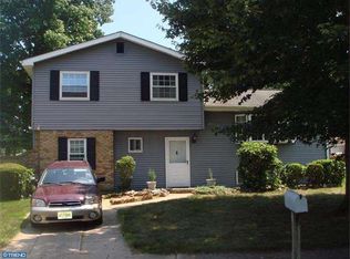 7 Mill Bend Rd, Hamilton, NJ 08690