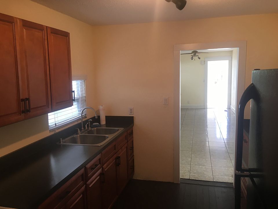 1st image of 324 Cottrill Ave