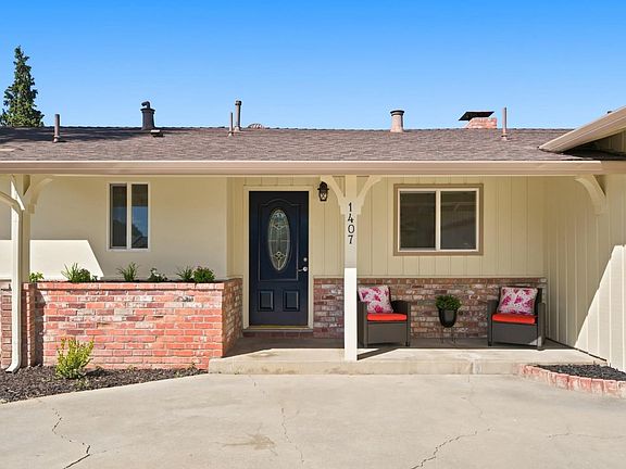 3rd image of 1407 Babel Ln