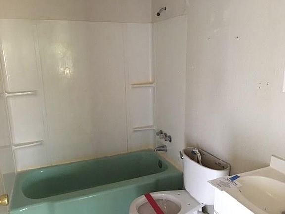 5th image of 5373 Pueblo Dr
