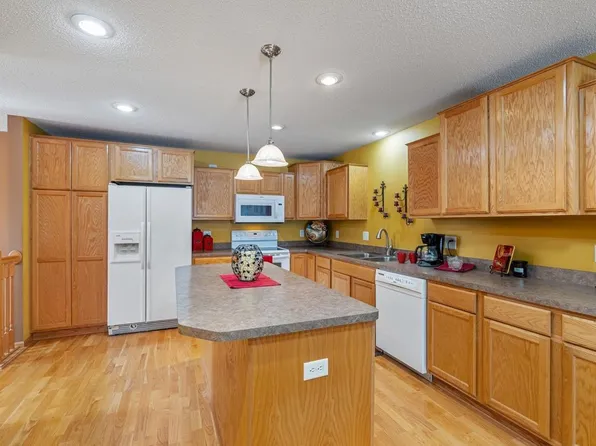 10745 Tyler Ct NE, Blaine, MN 55434