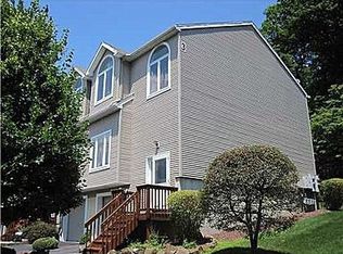 186 Foltim Way, Congers, NY 10920