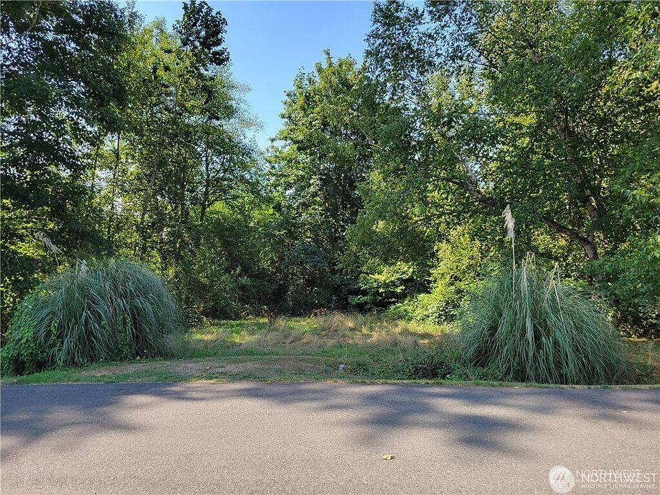 2nd image of 18815 SE 134th Place