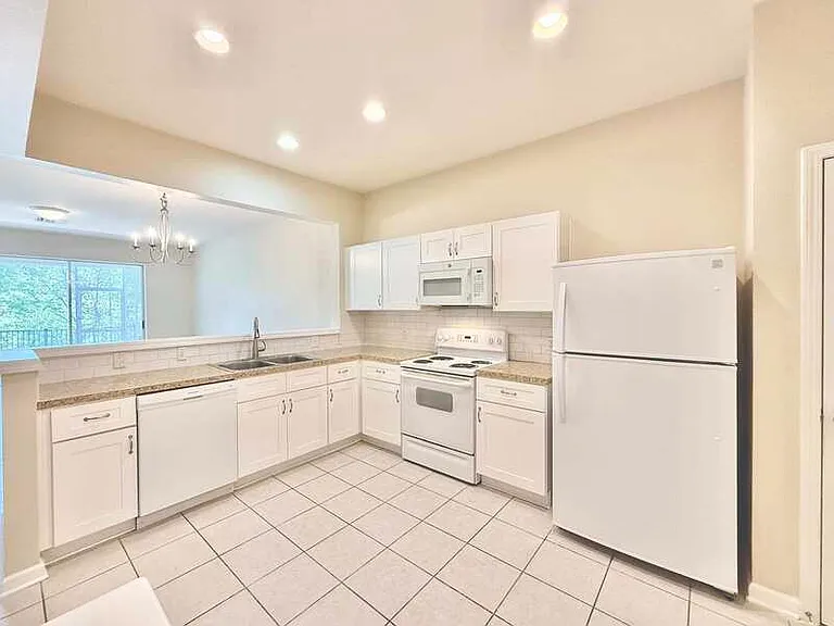 26542 Chimney Spire Ln — Photo 9
