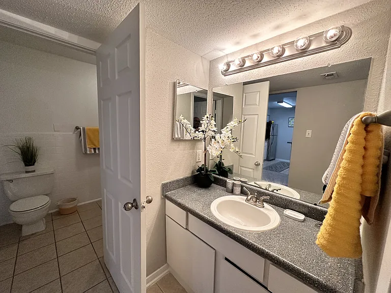 The Park @ Live Oak Apartments — Photo 89