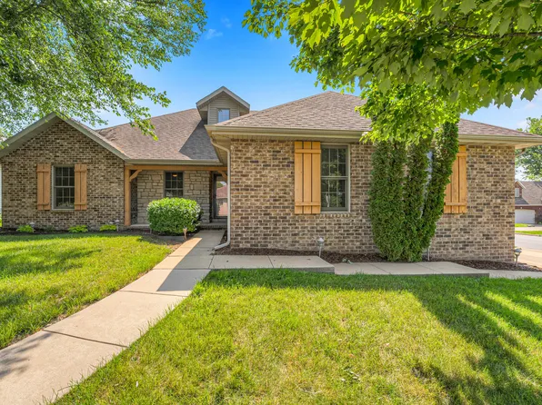 454 S Yellowwood Drive, Springfield, MO 65809