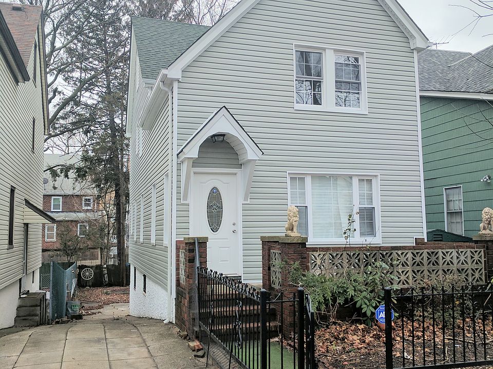 1st image of 104-18 199 St
