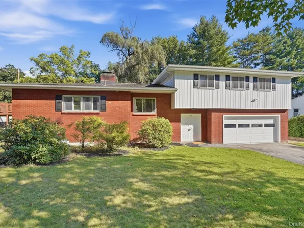 19 Miron Drive, Poughkeepsie, NY 12603