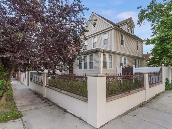 112-02 204 Street, Saint Albans, NY 11412