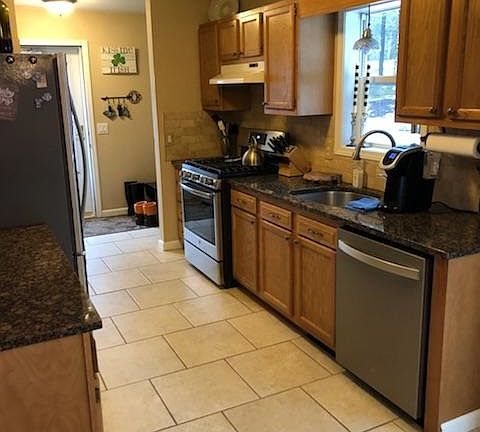 2nd image of 6 South Ln