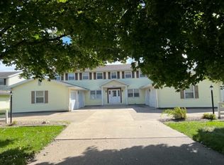 2800 Monmouth Ct APT D, Springfield, IL 62704