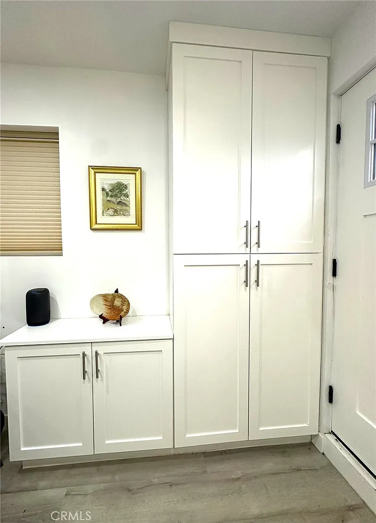 1 bed, 350 sqft, $2,100 — Photo 3