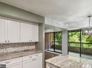 5667 Harpers Farm Rd UNIT E, Columbia, MD 21044