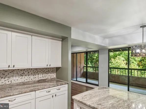 5667 Harpers Farm Rd Unit E, Columbia, MD 21044