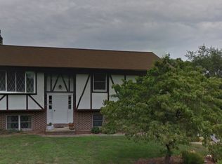 355 Curby Dr, Mountville, PA