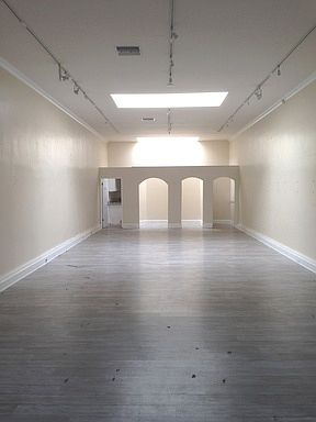 2nd image of 131 W Chapman Ave