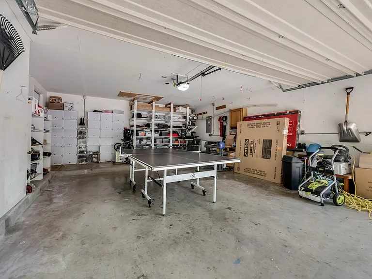 7404 Catlow Ct — Photo 31