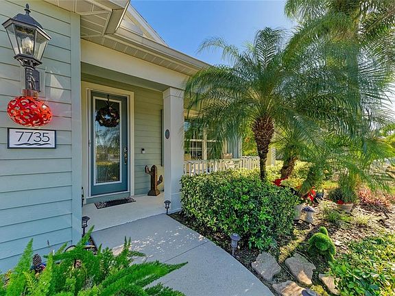 3rd image of 7735 Ridgelake Cir