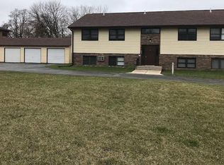 4119 Beach St APT 3, Rockford, IL 61108