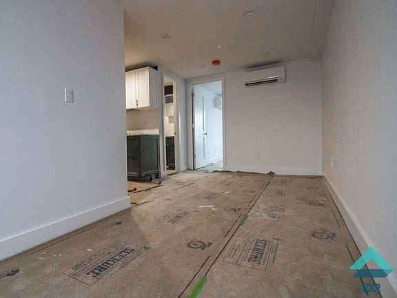 5th image of 473 Park Pl #8AOISH