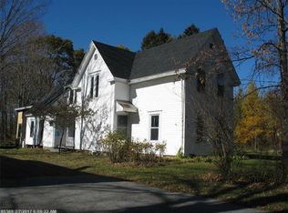 42 Davis St, Dover Foxcroft, ME 04426