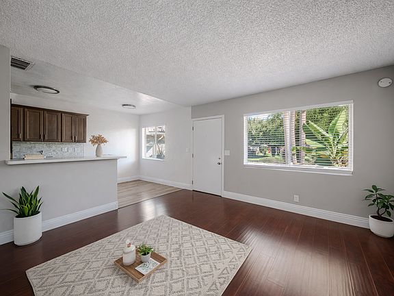 4th image of 18891 Delaware St #8